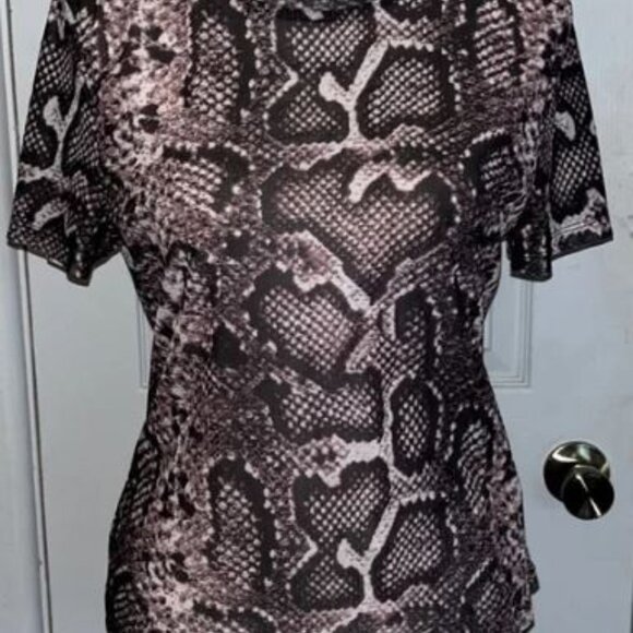Snake print sccop neck top SMALL - Picture 1 of 2